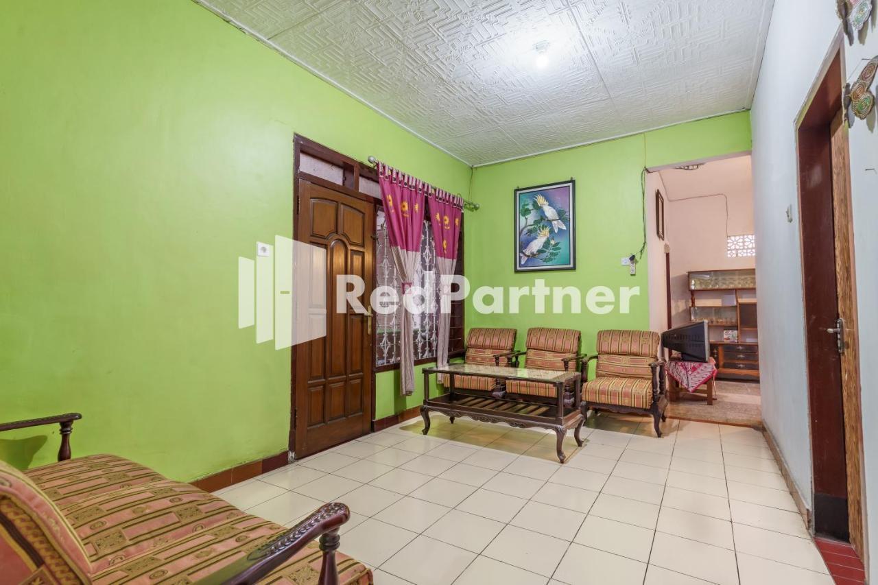 Nafisa Homestay Syariah Near Jatim Park 3 Batu Mitra Reddoorz Malang Luaran gambar